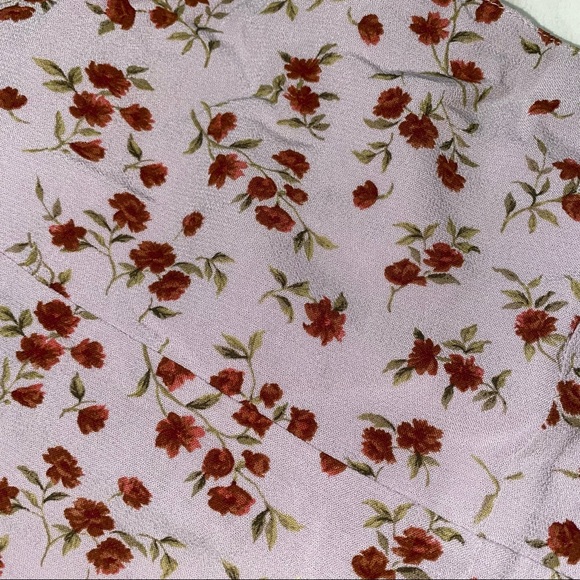 American Eagle Floral Cropped Top - Picture 2 of 3